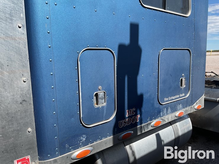 2000-peterbilt-379-image-18