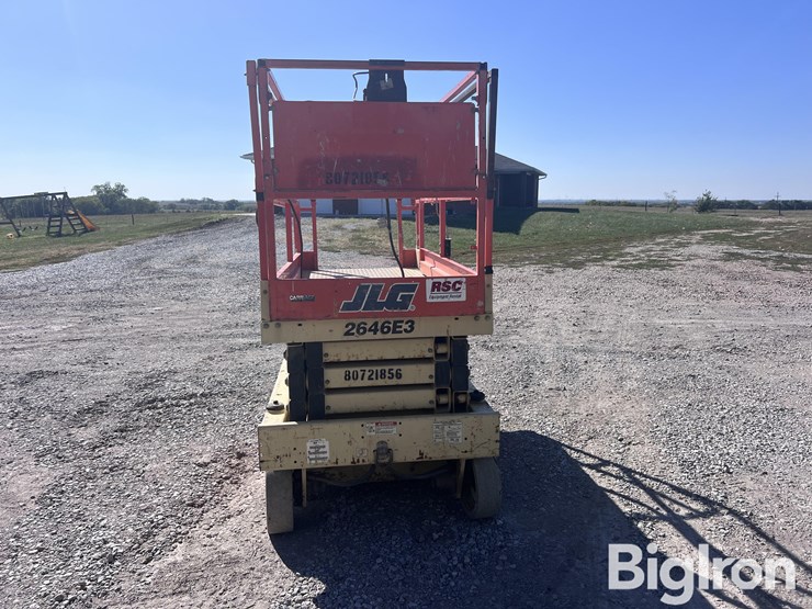 2000-jlg-2646e3-image-8