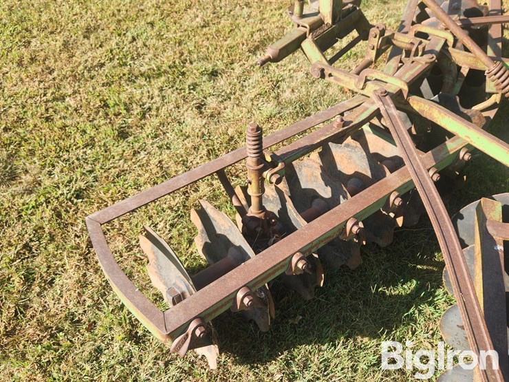 john-deere-8-image-12