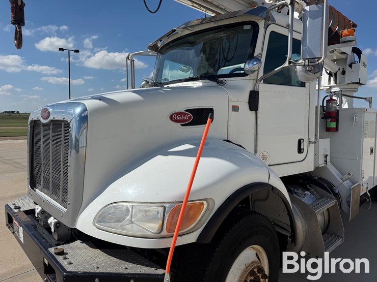 2016-peterbilt-337-image-11