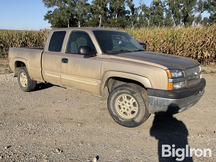 2004-chevrolet-silverado-1500-image-3