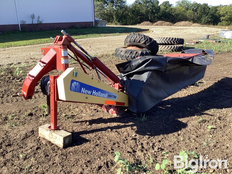 2013-new-holland-h6750-image-7