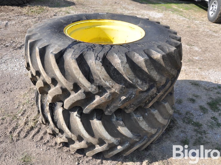 18.4-32-tires-on-john-8-bolt-rear-combine-rims-image-1