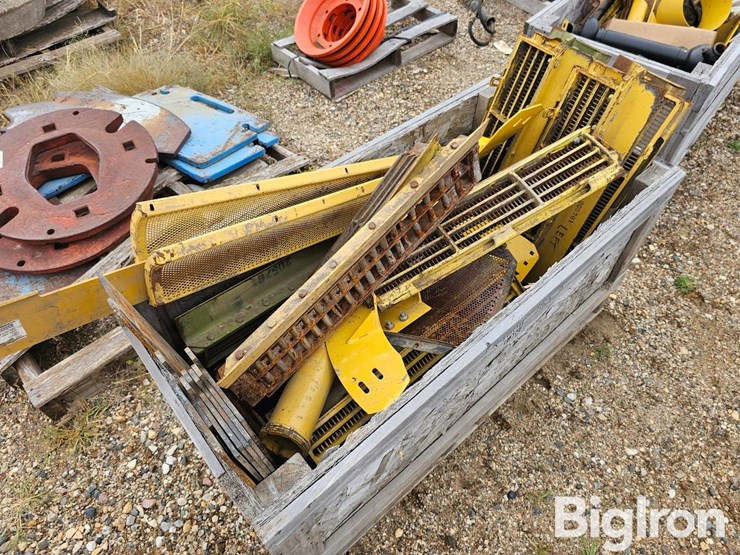 new-holland-tr85-image-3