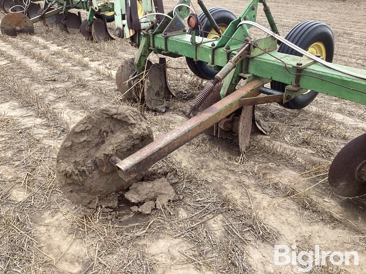 john-deere-25-image-13