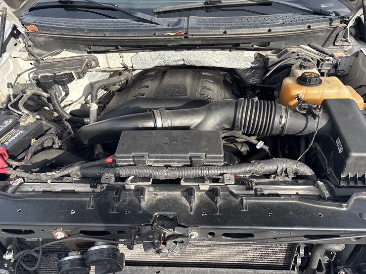 ford-f150-platinum-image-3