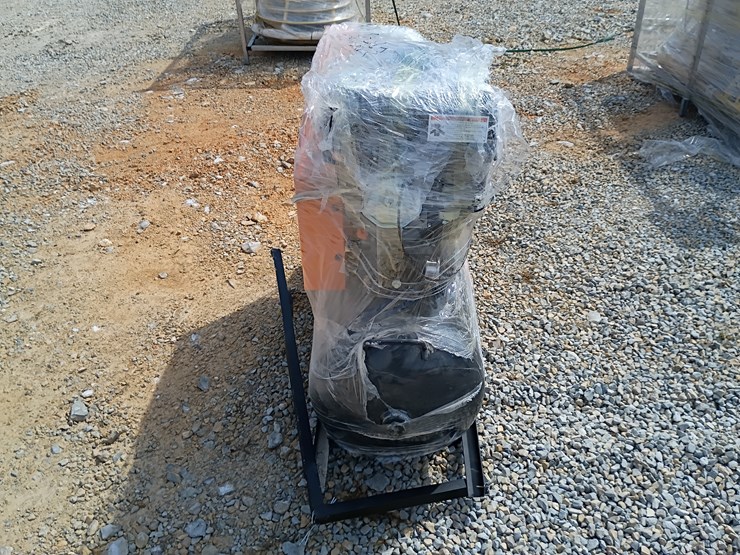 #l39-010-•-40-gallon-2-stage-truck-mounted-air-compressor-image-7
