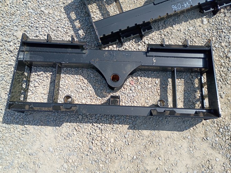 #l39-035-•-wolverine-multipurpose-frame-skid-steer-attachment-image-7