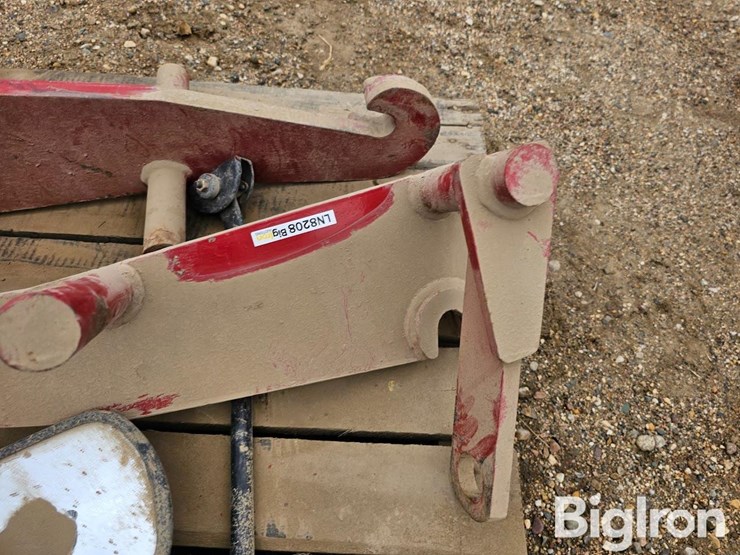 new-holland-tv140-image-15
