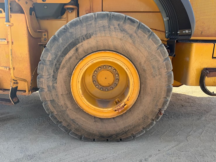 deere-724k-image-7