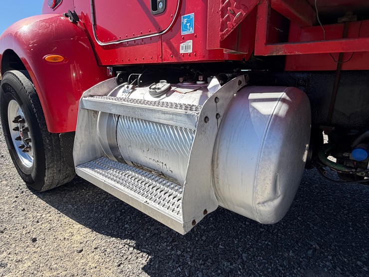 #29386-•-peterbilt-quad-axle-flatbed-truck-image-19