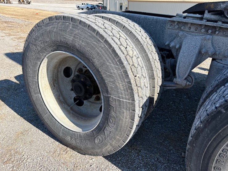 #29377-•-2018-freightliner-cascadia-tandem-axle-truck-tract-image-9