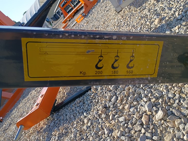 #l39-081-•-wolverine-3-point-jib-crane-image-9