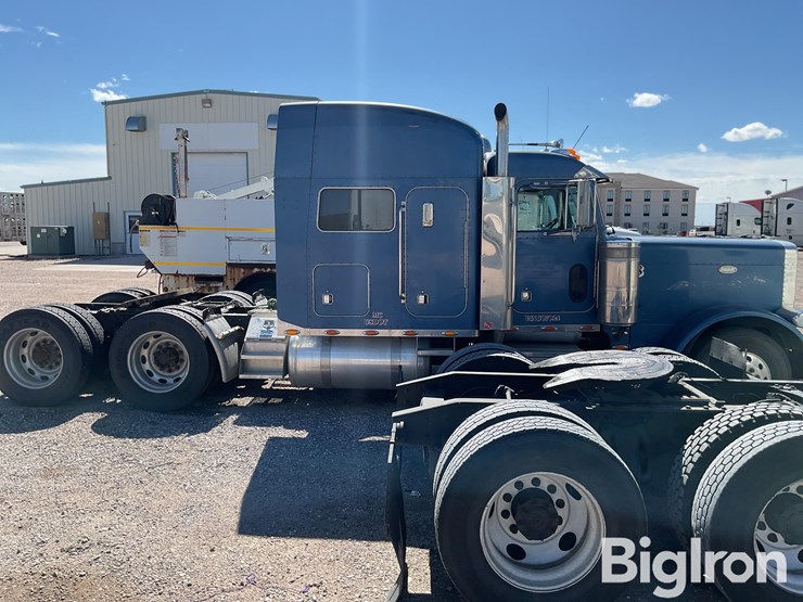 2000-peterbilt-379-image-4