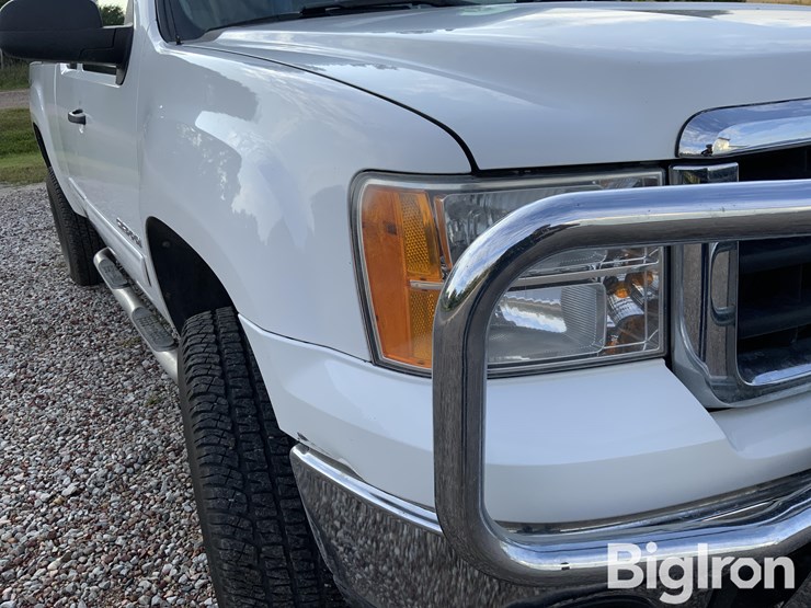 2010-gmc-sierra-1500-sle-image-10