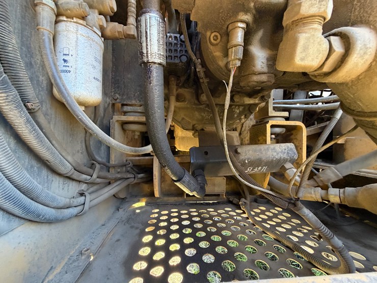 deere-200-lc-image-27