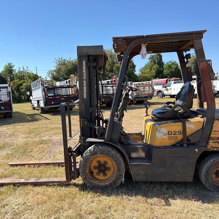 DAEWOO D25S