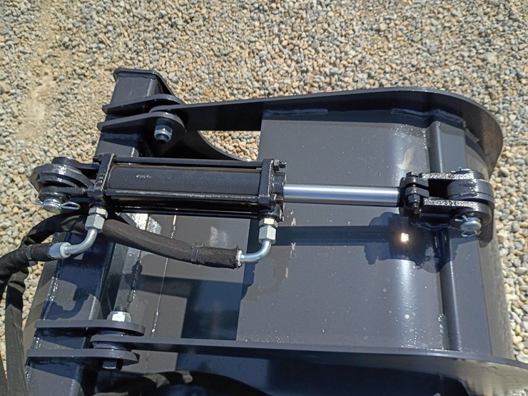 #l39-024-•-wolverine-grapple-bucket-skid-steer-attachment-image-10