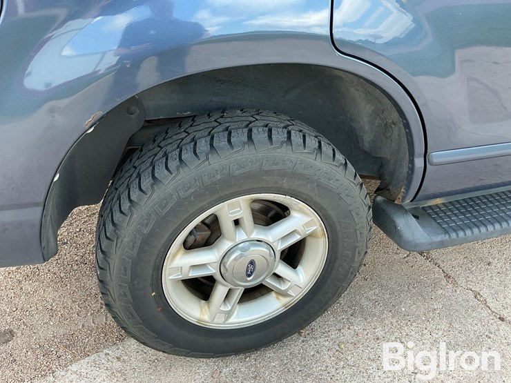 2004-ford-explorer-xlt-image-20