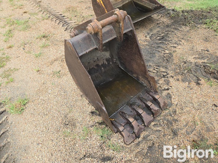 jcb-215s-image-3