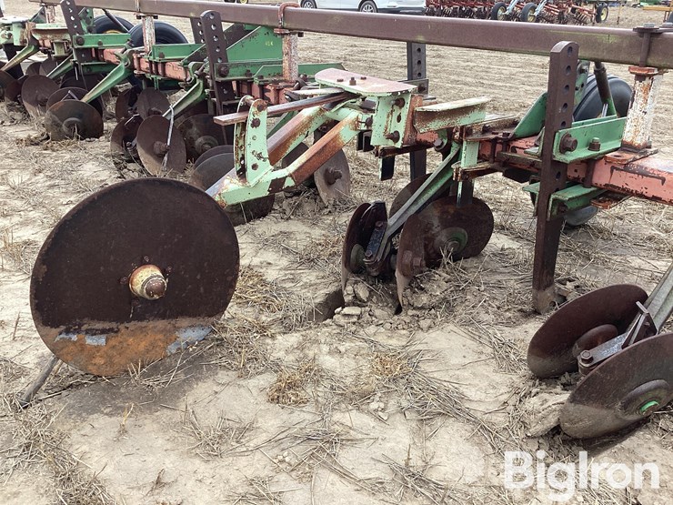 john-deere-28-image-20