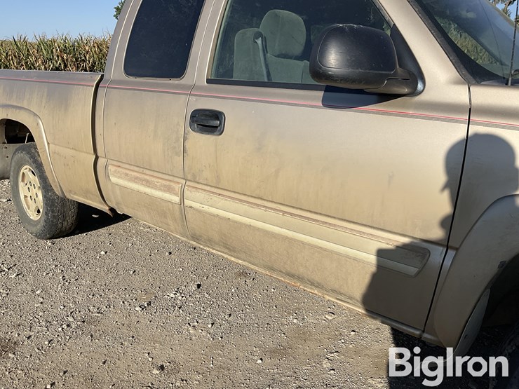 2004-chevrolet-silverado-1500-image-12