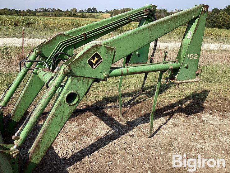john-deere-158-image-15
