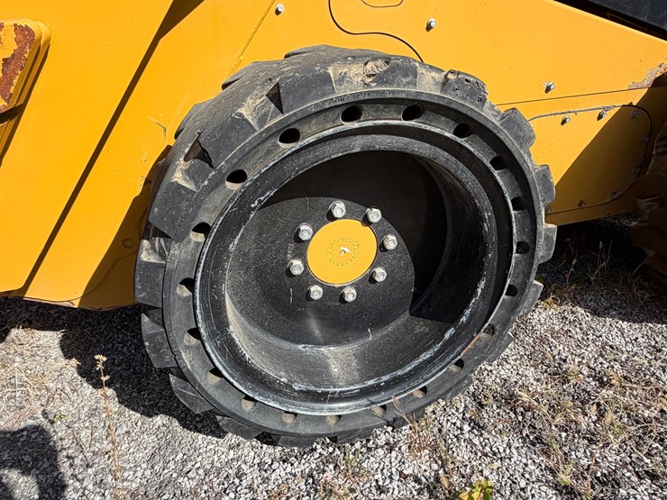 caterpillar-262d3-image-14