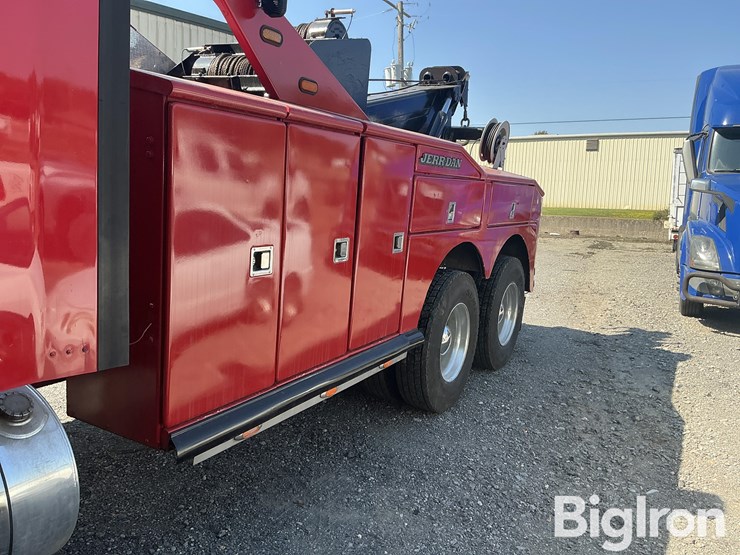 2009-kenworth-w900-image-12