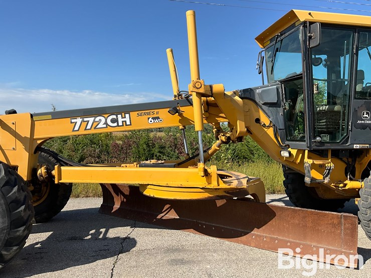 2002-deere-772ch-image-19