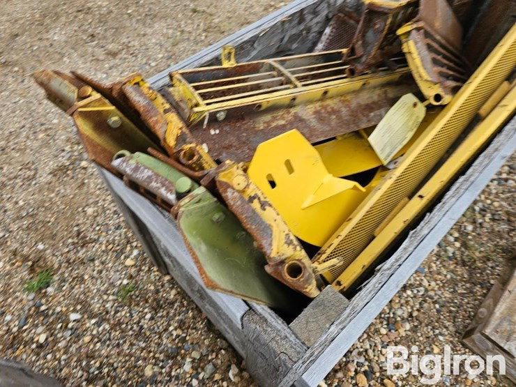 new-holland-tr85-image-9