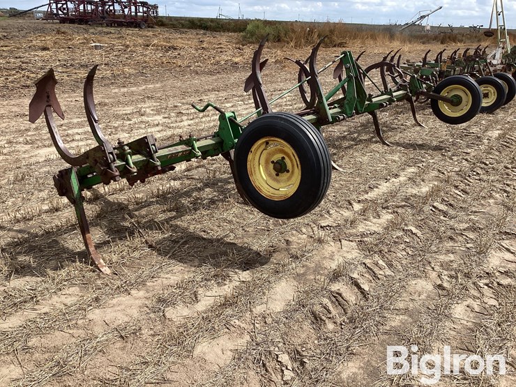 john-deere-20-image-3