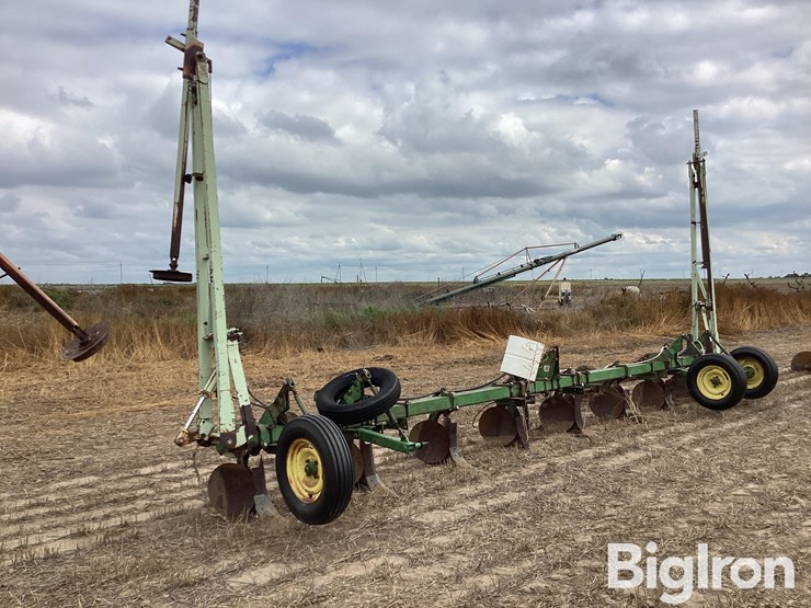 john-deere-25-image-3