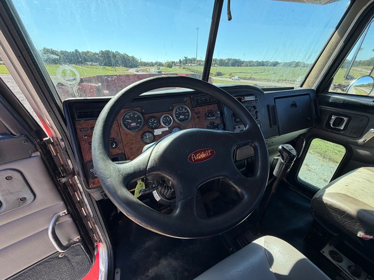 #29386-•-peterbilt-quad-axle-flatbed-truck-image-53
