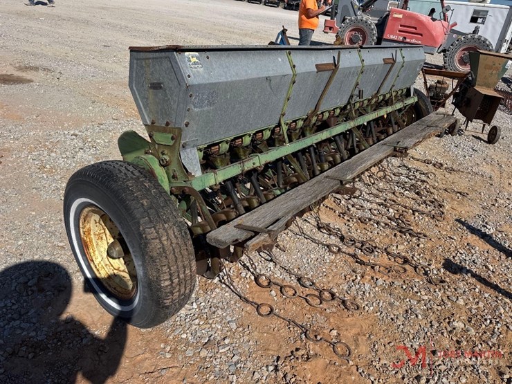 john-deere-18-image-3