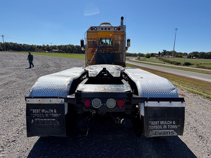 #29385-•-kenworth-tri-axle-truck-tractor-image-5