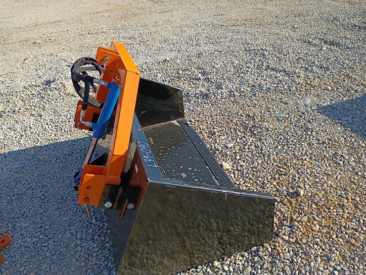 #l39-090-•-wolverine-3-point-50"-hydraulic-bucket-image-4