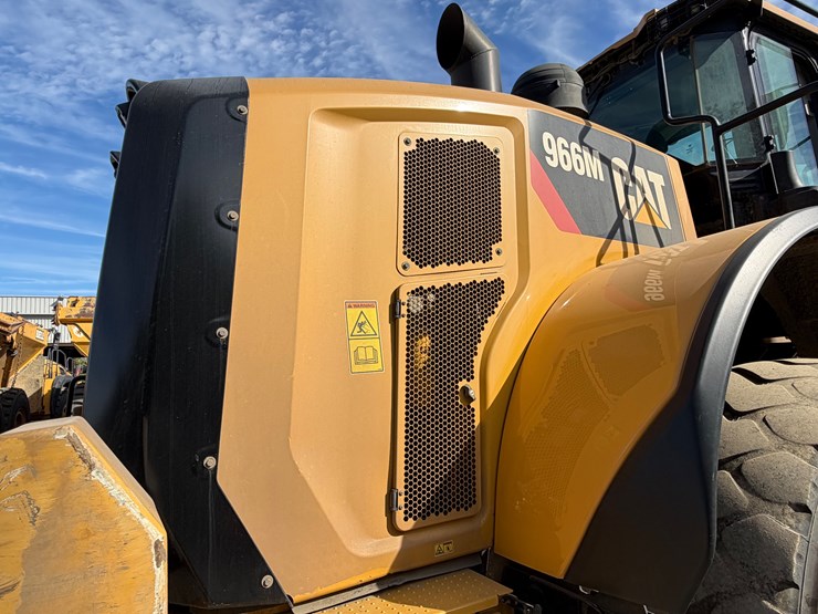 caterpillar-966m-image-18