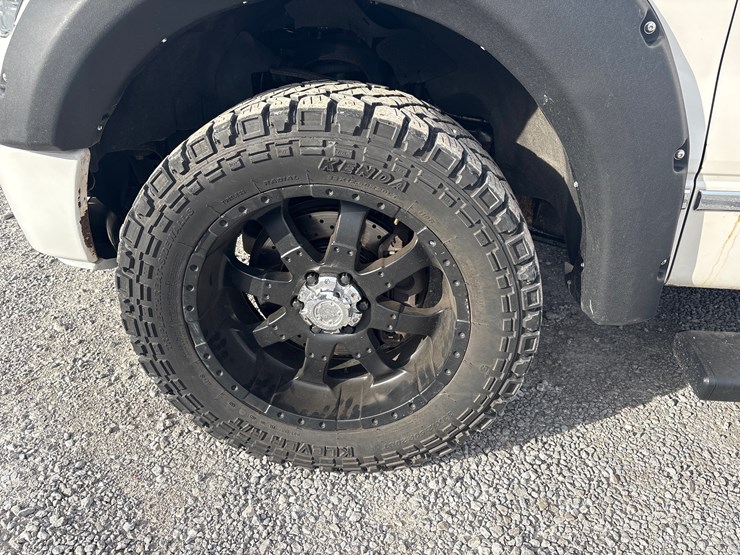 ford-f150-platinum-image-15