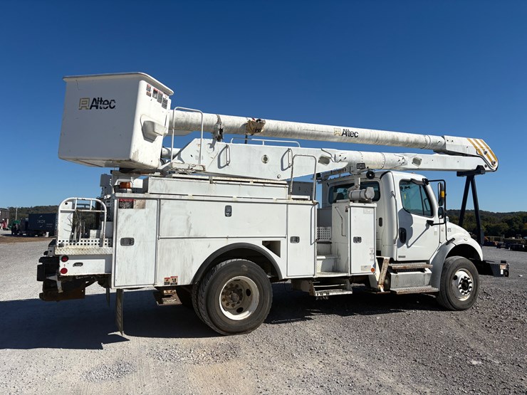 #29360-•-freightliner-m2-single-axle-bucket-truck-image-3