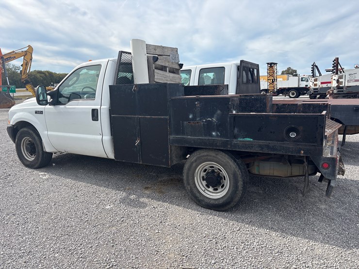 2004-ford-f350-xl-image-6