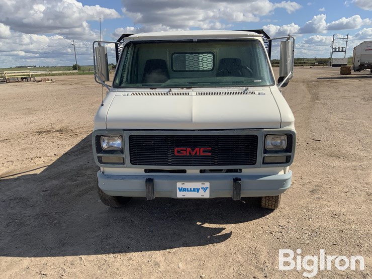 1995-gmc-3500-image-2