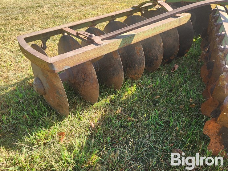john-deere-8-image-18