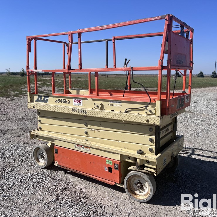 2000 JLG 2646E3