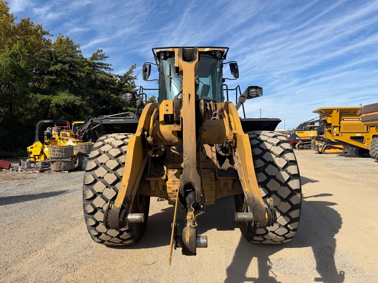 caterpillar-966m-image-2