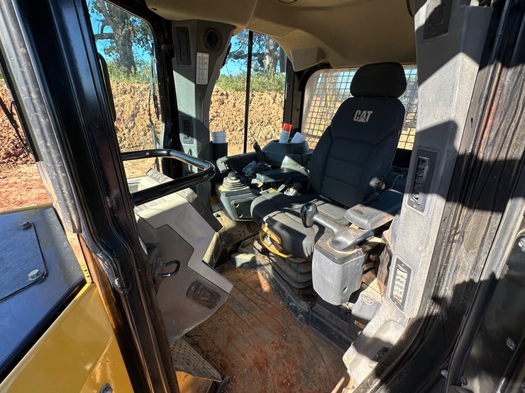 2019-caterpillar-d5-lgp-image-41