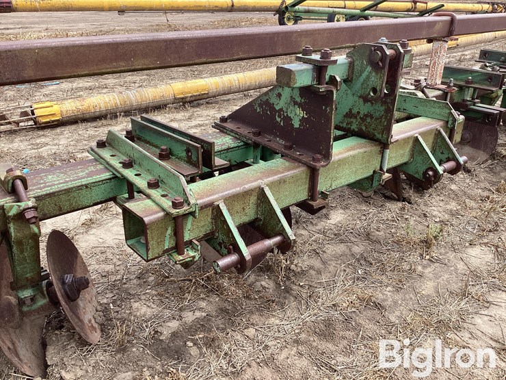 john-deere-28-image-10
