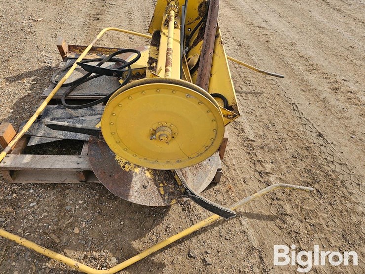 new-holland-70-image-16