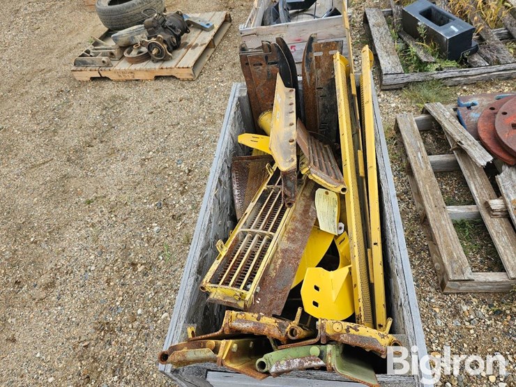 new-holland-tr85-image-8