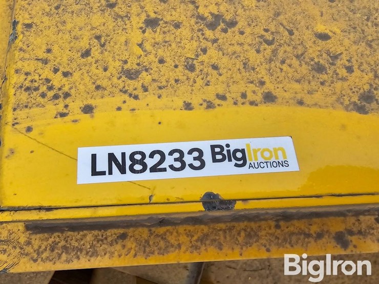 new-holland-tr98-image-12